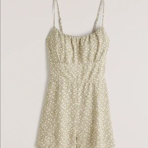 Abercrombie S Green Floral Scoopneck Ruched Romper